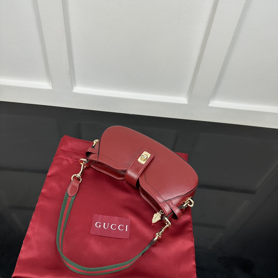 Gucci Hobo Bags